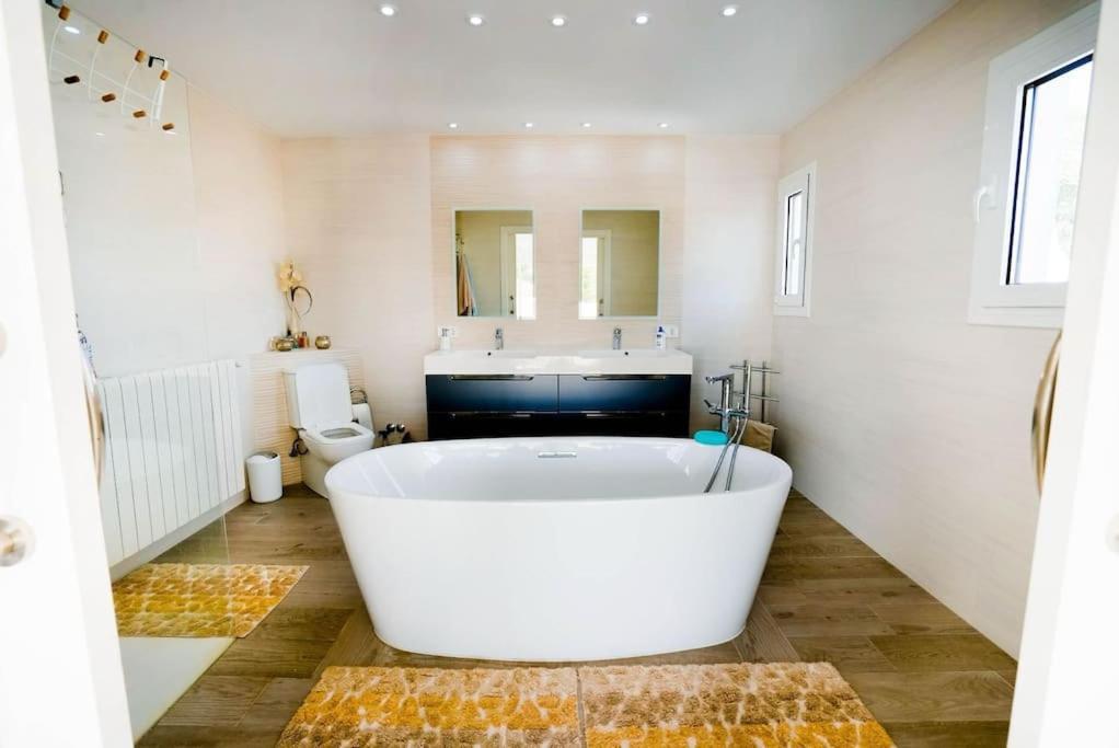 Fantastic Townhouse/ 4bed/4bath/ Puerto Banus * Marbella